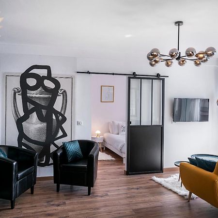 Au Palais Des Pyrenees! Hyper Centre -Clim-Balcon-Parking Gratuit Apartment Pau Bagian luar foto